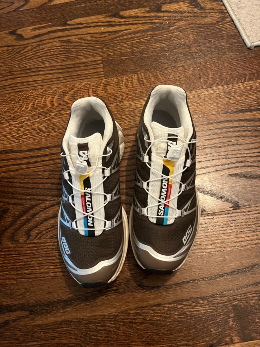 Salomon Brown xt6